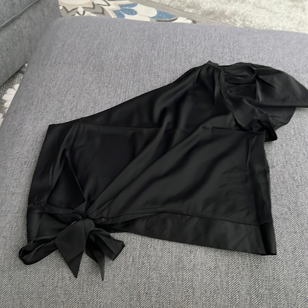 NWT Express Black satin one shoulder flutter sleeve blouse - L